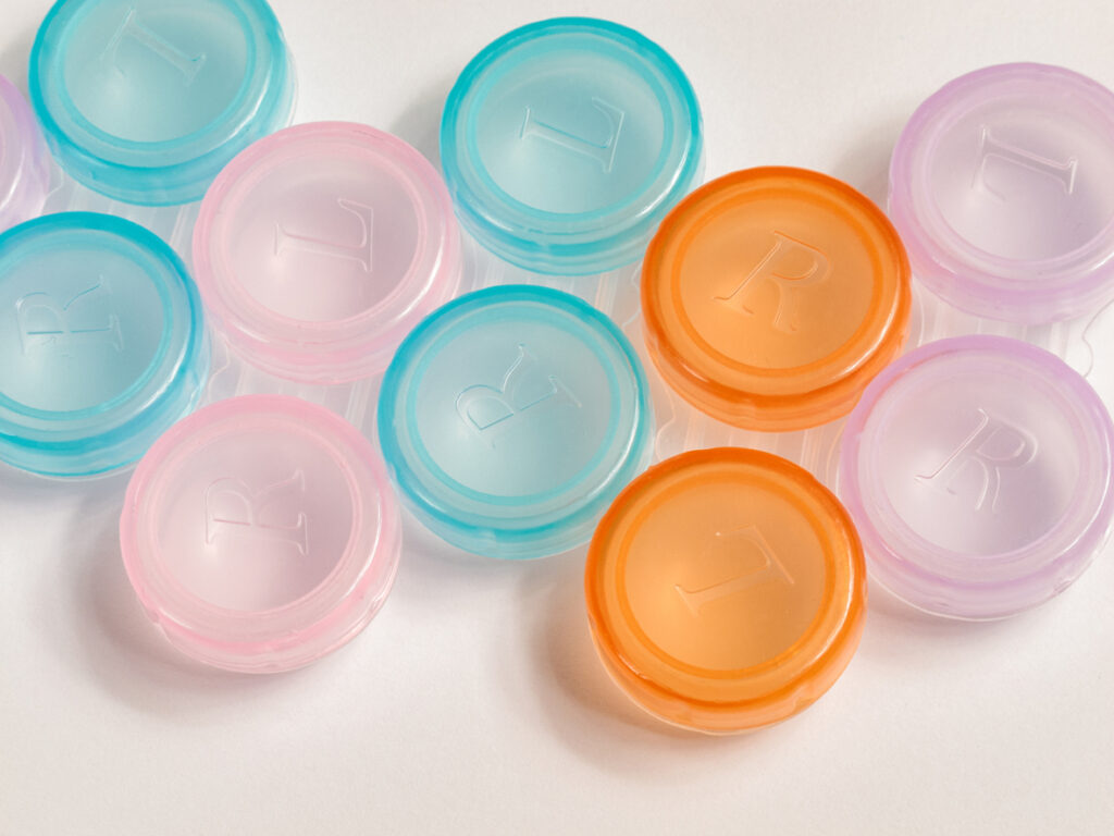 Cases for contact lenses