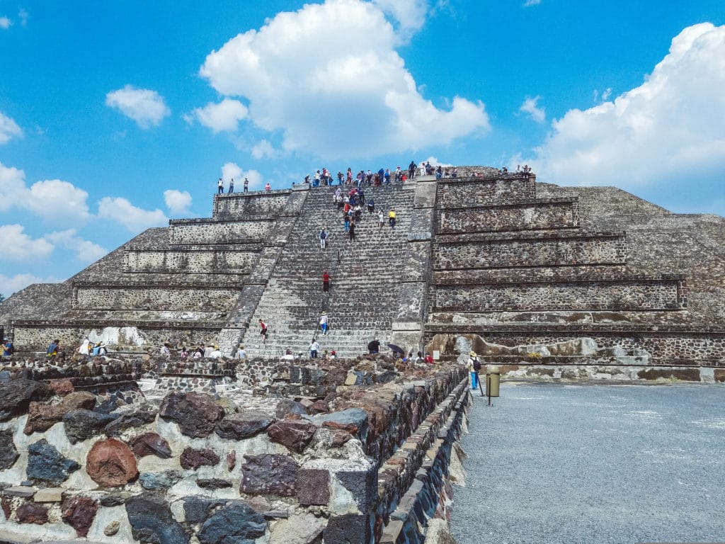 One Day in Mexico city - Teotihuacan