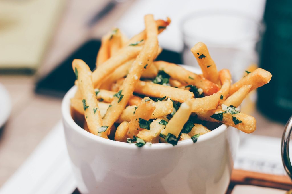 Frites with parsley