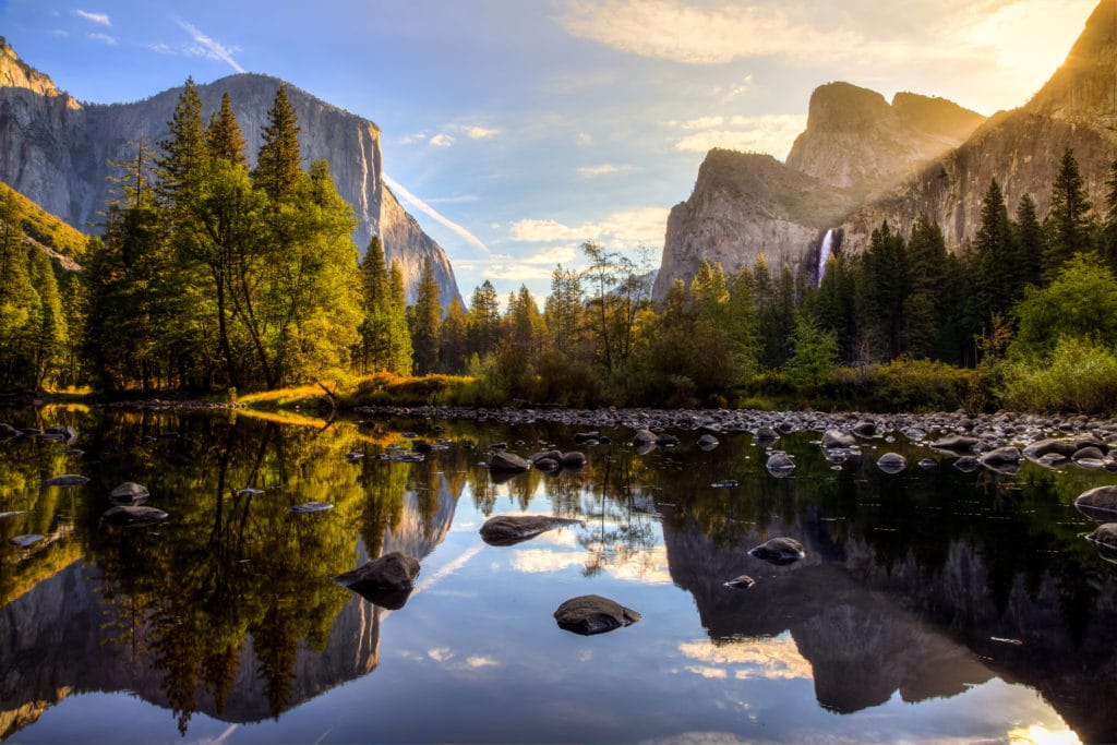 Sunrise in Yosemite Valley over lake