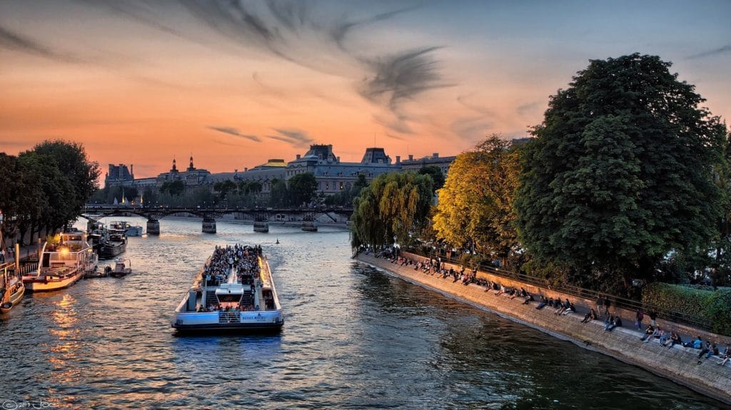 River cruise on the Seine