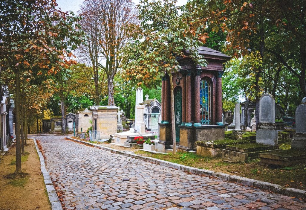 pere lachaise cemetery - Paris
