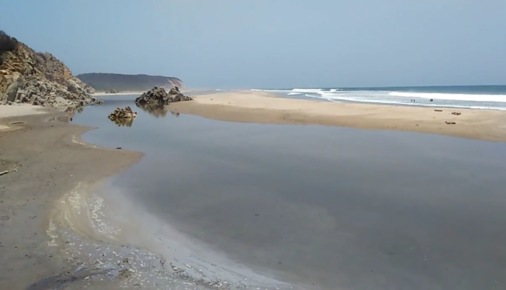 Playa La Bocana Huatulco