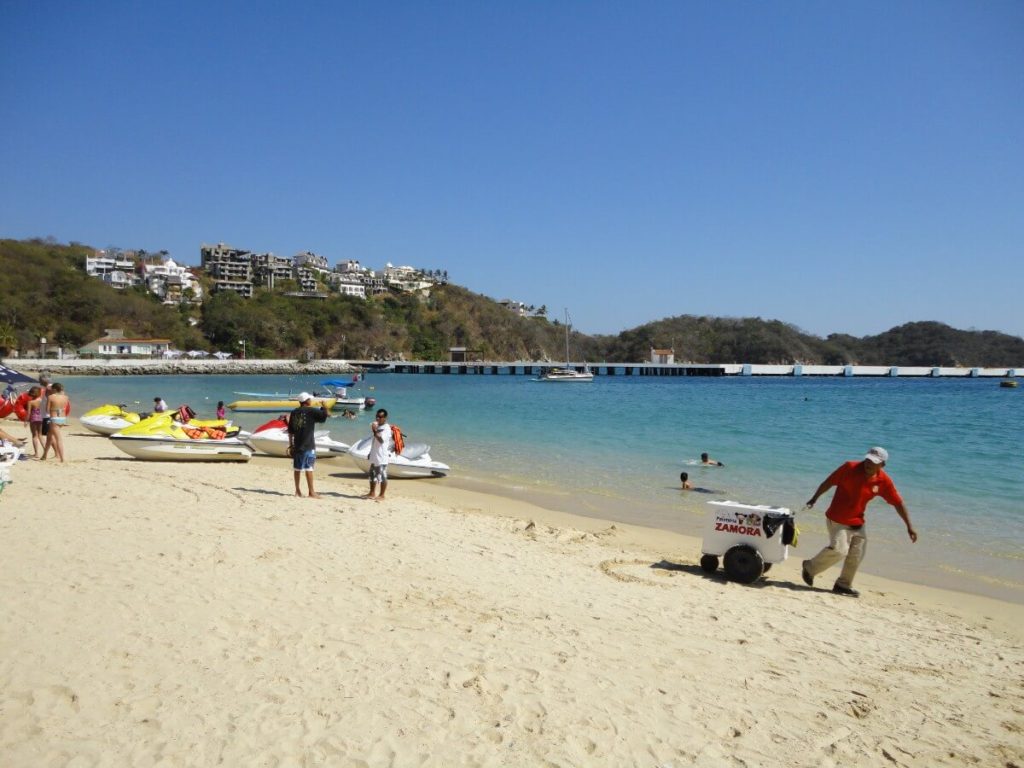 Playa Santa Cruz in Huatulco